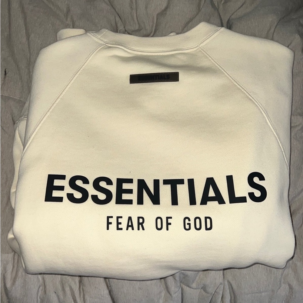 Fear of god Essentials crewneck